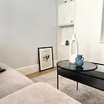 Luxury In The Heart Of Old Town Appartamento