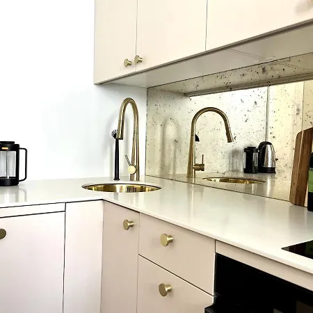 شقة Luxury In The Heart Of Old Town *