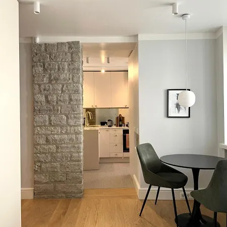 Luxury In The Heart Of Old Town شقة *