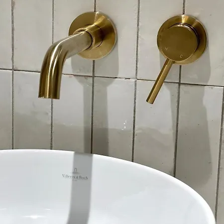 Luxury In The Heart Of Old Town *