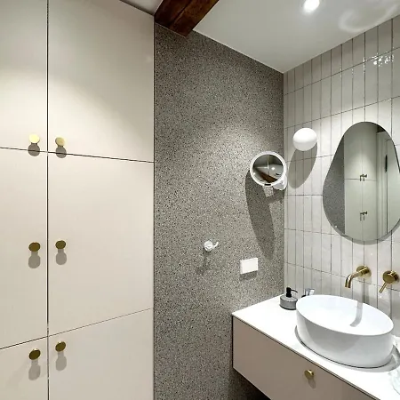 Luxury In The Heart Of Old Town *