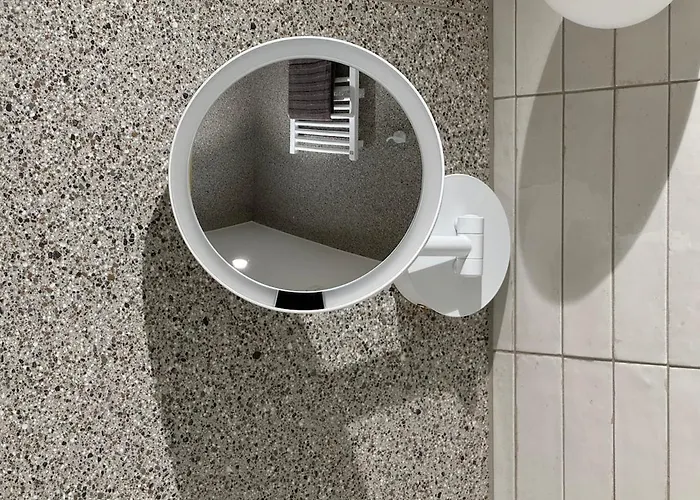 Luxury In The Heart Of Old Town 公寓 *