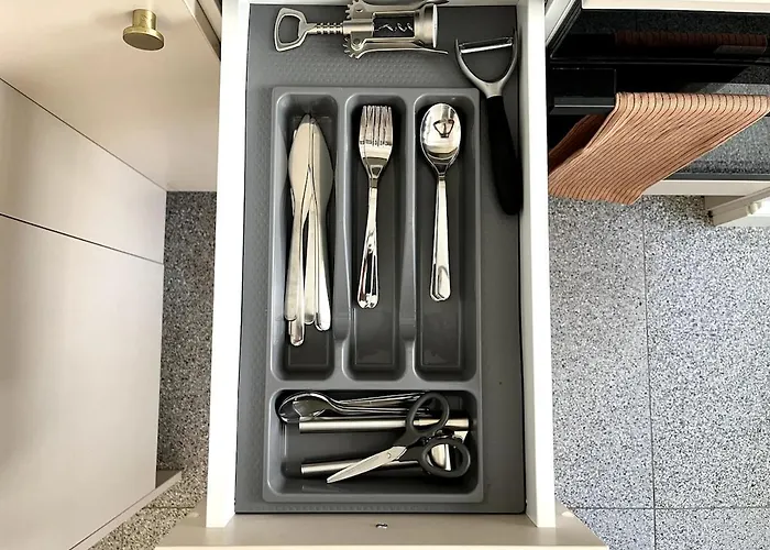 Luxury In The Heart Of Old Town 公寓 *