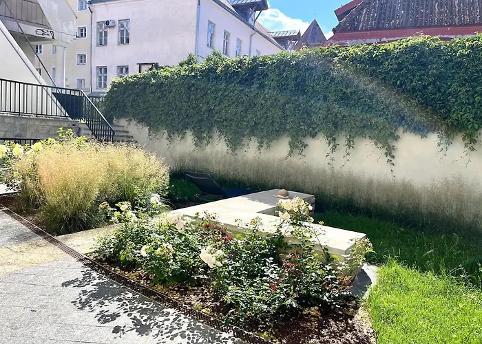 Luxury In The Heart Of Old Town 塔林