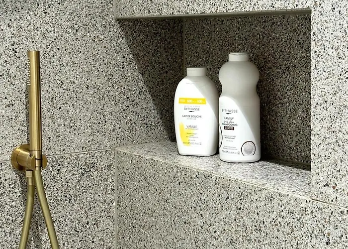 Luxury In The Heart Of Old Town 塔林